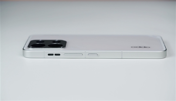自带散热风扇、IP69防水!OPPO K15图赏 首款双金标万毫安手机!OPPO A7 Pro Max图赏