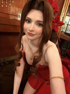 艾什莉体模神还原《最终幻想》爱丽丝-顶级身材完美诠释优雅魅力